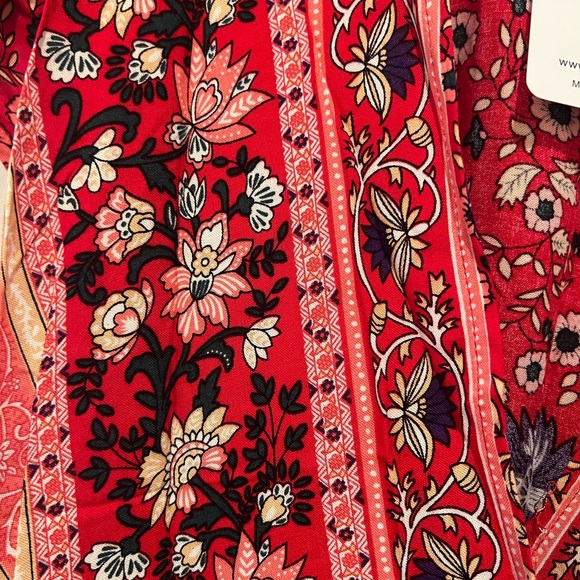 Zesica Wrap Style Boho Floral Red Dress NWT - Picture 6 of 10